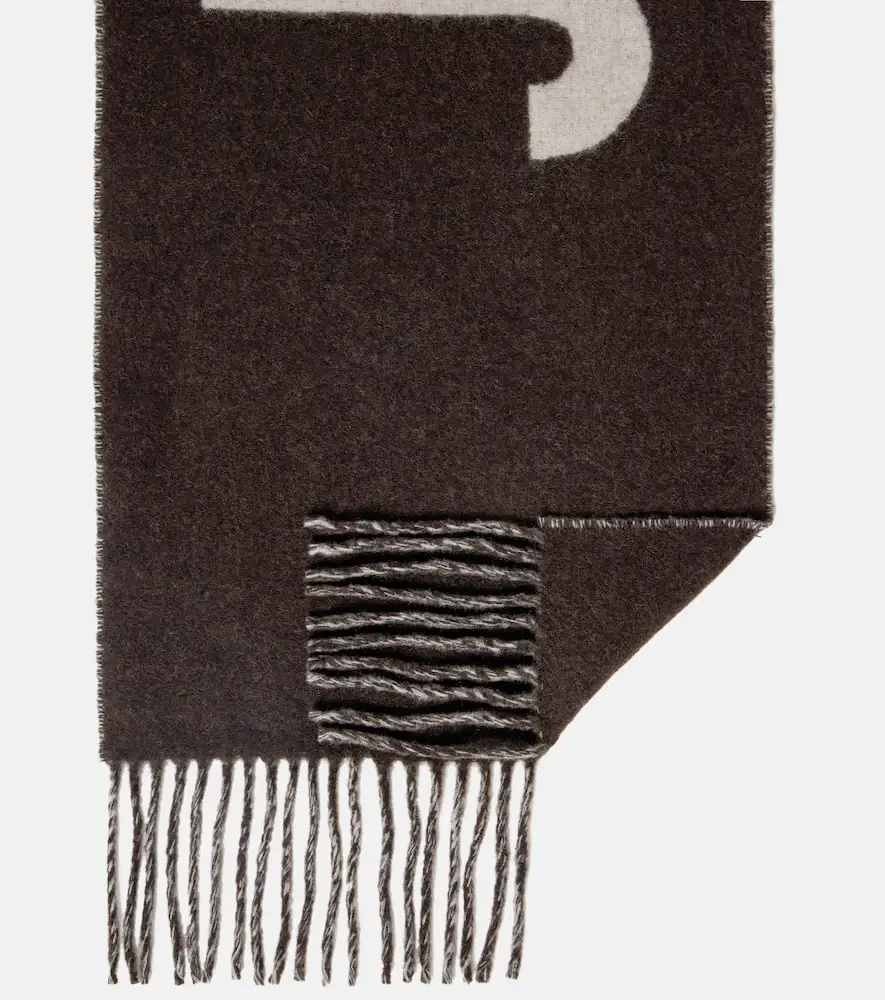 Jacquemus Écharpe logo virgin wool scarf | Thumbnail 4 Jacquemus Écharpe logo virgin wool scarf | Thumbnail 4