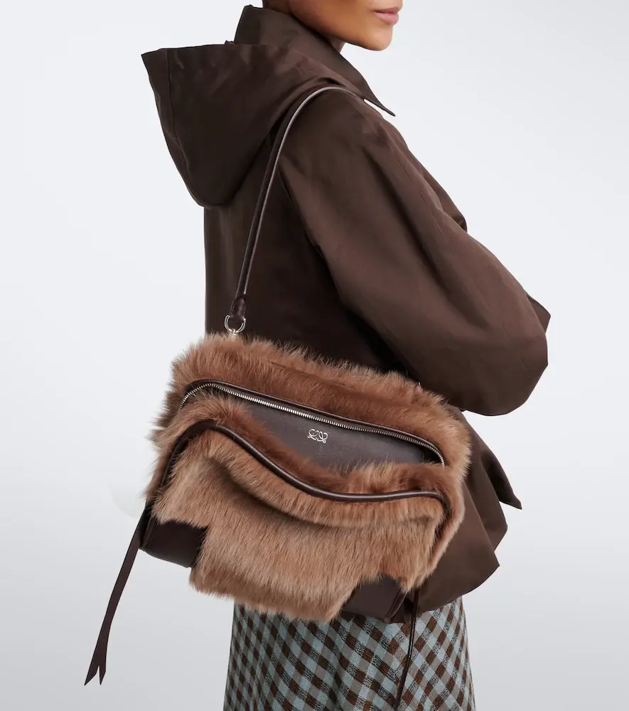 Loewe Amazona 180 Medium shearling top-handle bag | Thumbnail 7 Loewe Amazona 180 Medium shearling top-handle bag | Thumbnail 7
