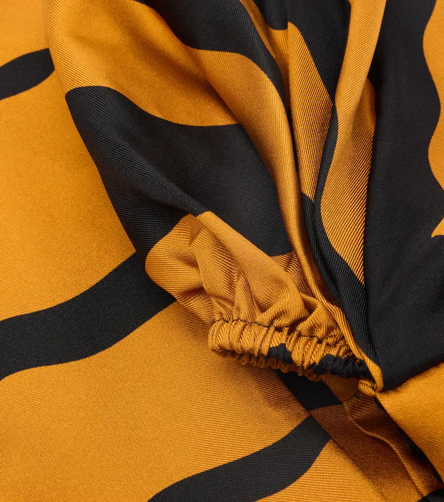 PUCCI Fiamme silk twill head wrap | Thumbnail 2 PUCCI Fiamme silk twill head wrap | Thumbnail 2