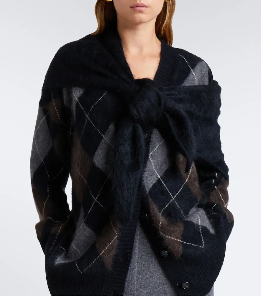 Lisa Yang Brushed cashmere scarf | Thumbnail 4 Lisa Yang Brushed cashmere scarf | Thumbnail 4