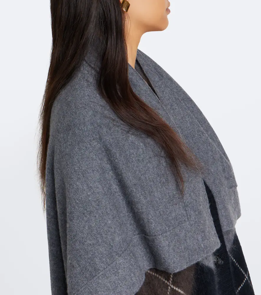 Lisa Yang Frieda cashmere scarf | Thumbnail 4 Lisa Yang Frieda cashmere scarf | Thumbnail 4