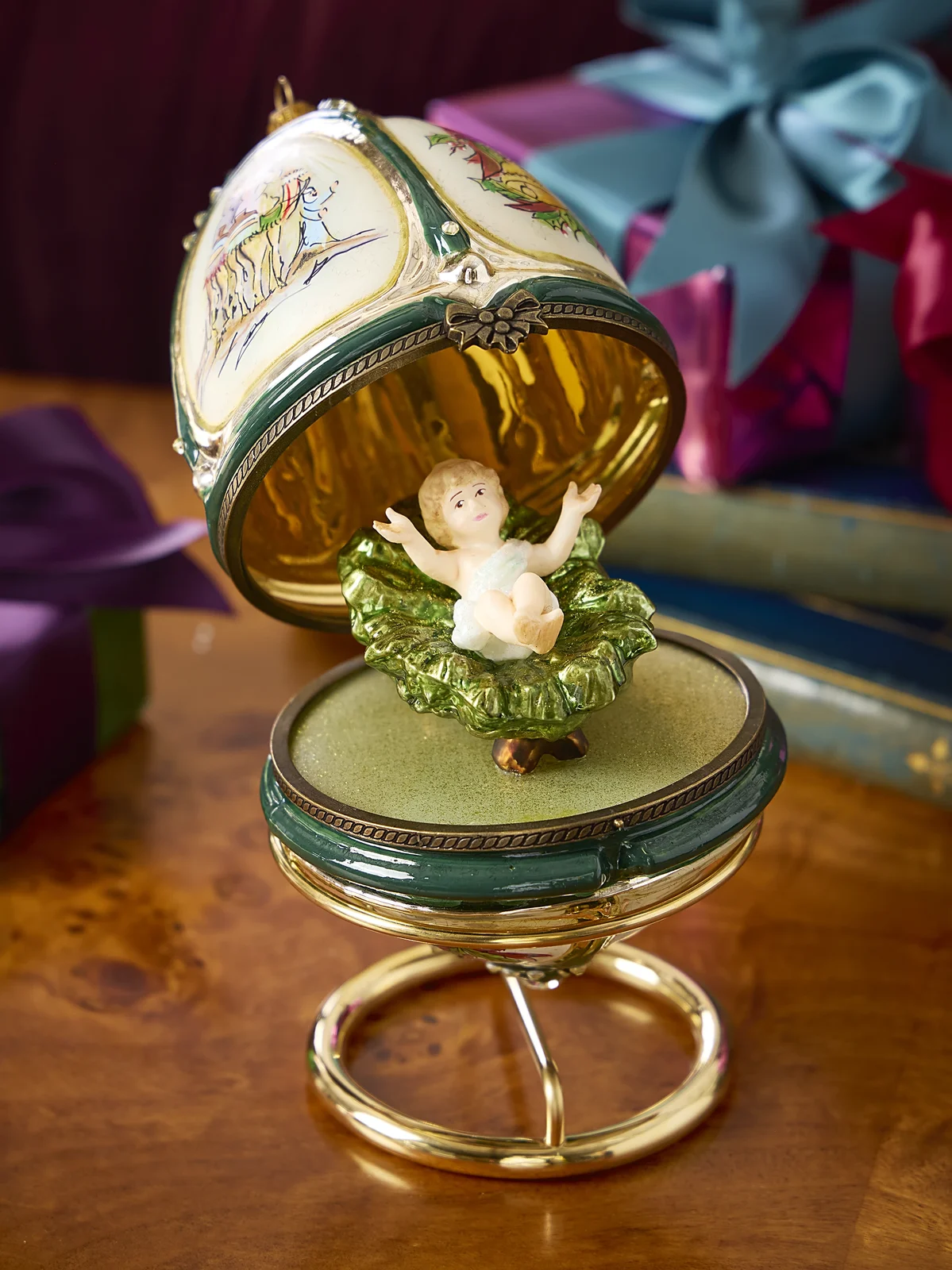 Komozja Baby Jesus Hinged Egg Ornament
