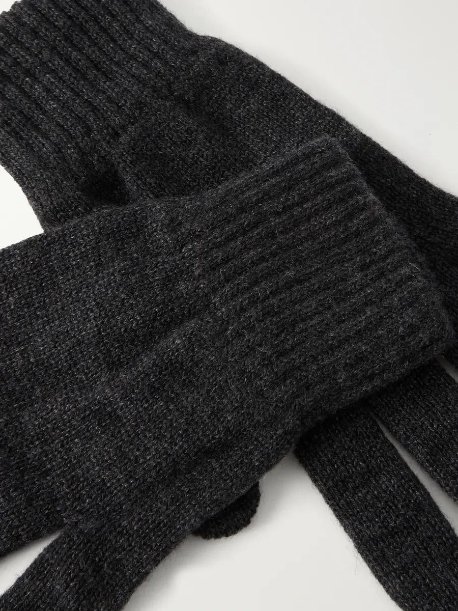 Johnstons of Elgin Patrick Cashmere Gloves - Men | Thumbnail 2 Johnstons of Elgin Patrick Cashmere Gloves - Men | Thumbnail 2