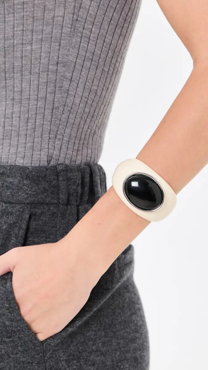 Julietta Lina Cuff | Thumbnail 3