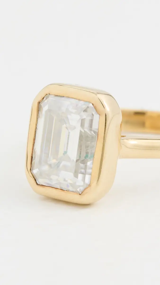 TTR Emerald-Cut Lab Grown Ring | Thumbnail 4 TTR Emerald-Cut Lab Grown Ring | Thumbnail 4