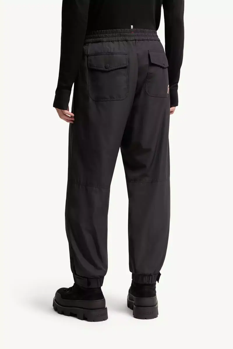 Moncler Grenoble Jogging Pants | Thumbnail 6 Moncler Grenoble Jogging Pants | Thumbnail 6