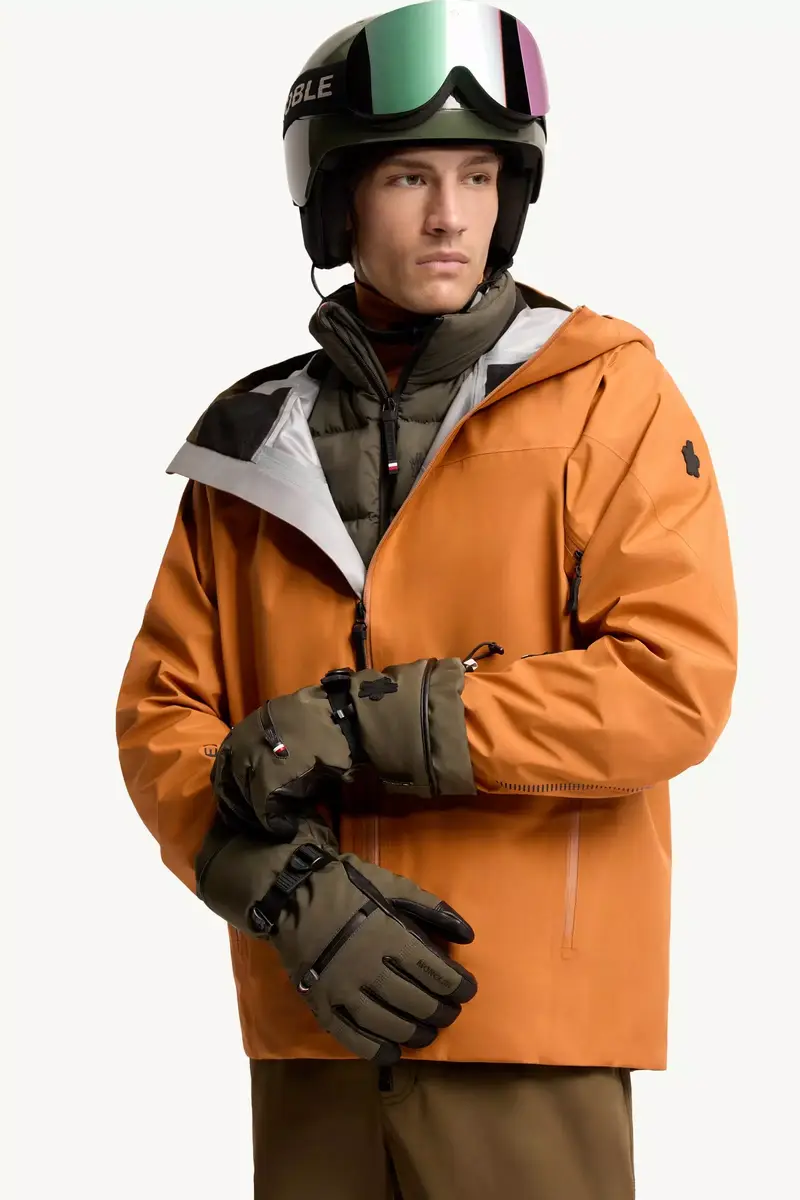 Moncler Grenoble Padded Gloves | Thumbnail 3 Moncler Grenoble Padded Gloves | Thumbnail 3