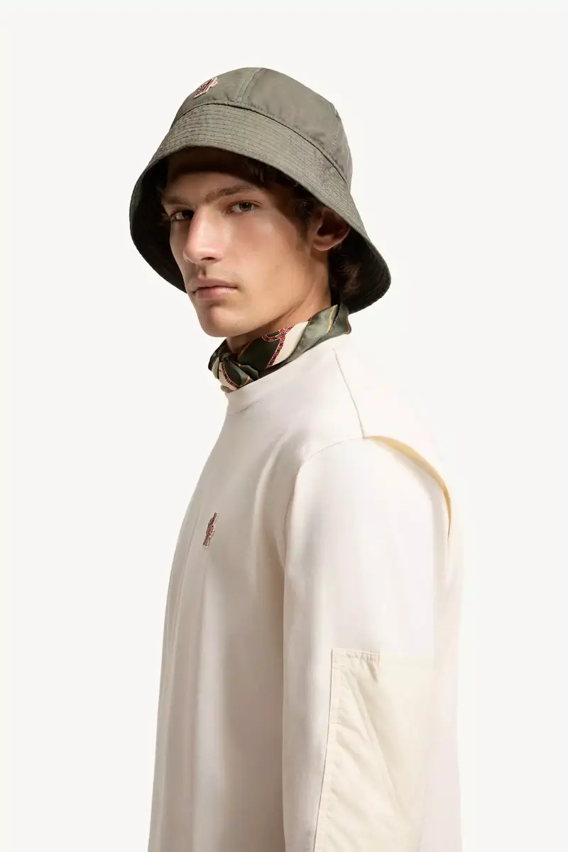 Moncler Grenoble Logo Cotton Long Sleeve T-shirt | Thumbnail 3 Moncler Grenoble Logo Cotton Long Sleeve T-shirt | Thumbnail 3