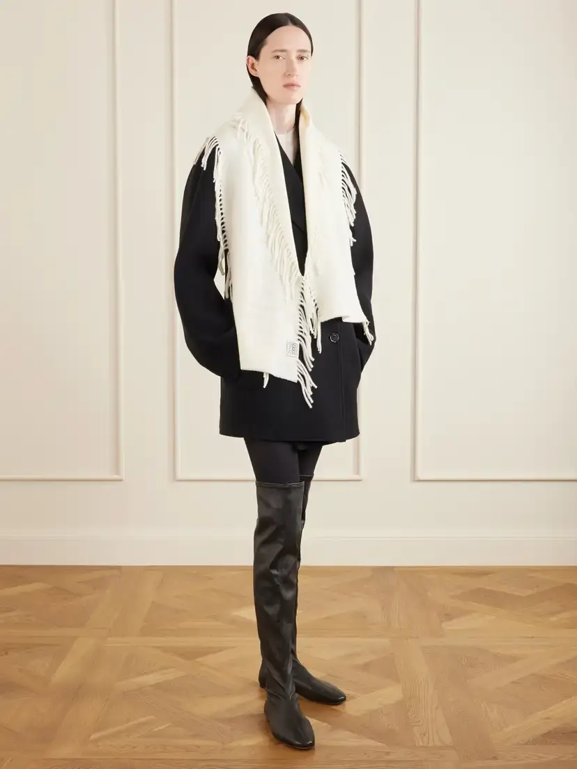 TOTEME Tasseled Cashmere Scarf | Thumbnail 3 TOTEME Tasseled Cashmere Scarf | Thumbnail 3