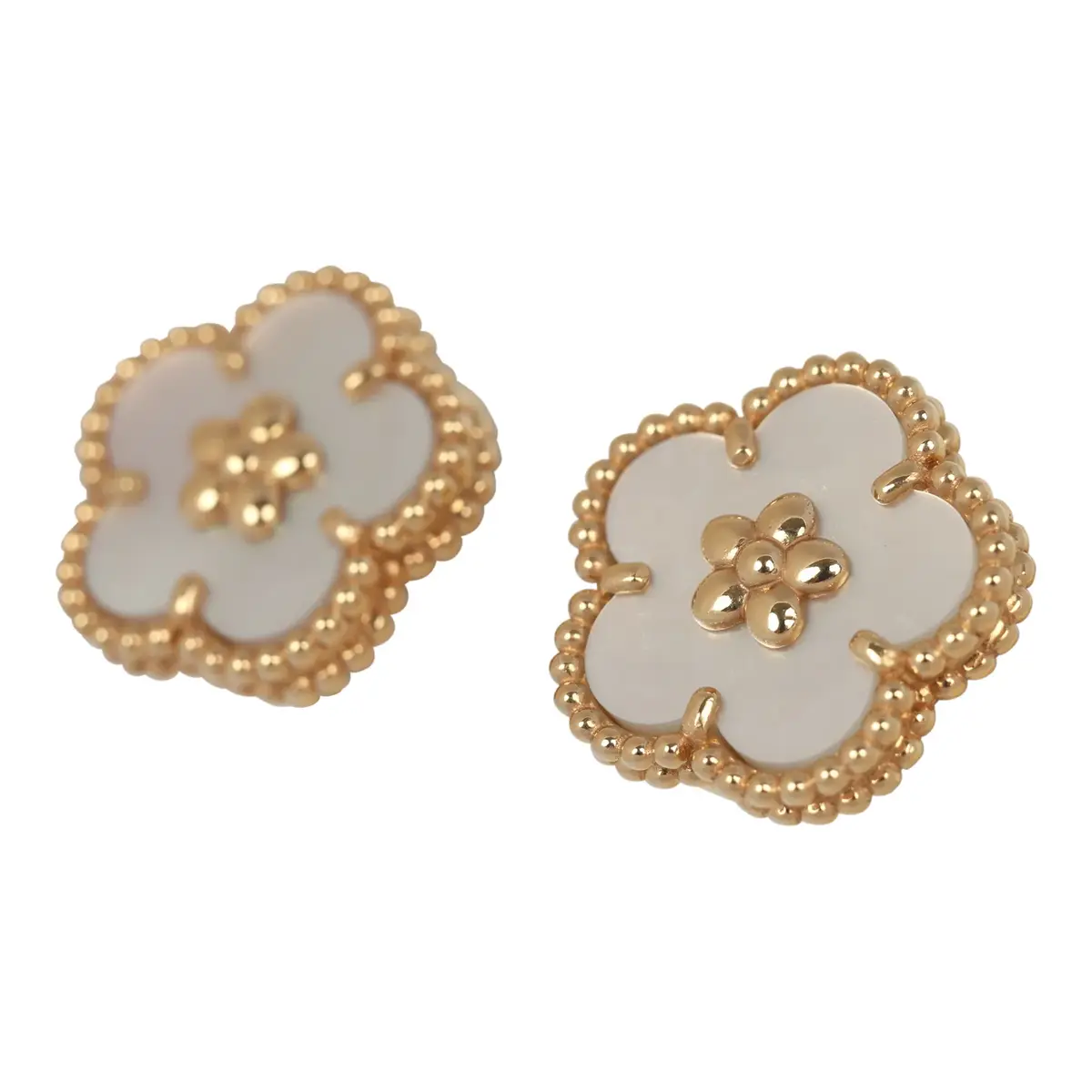 Van Cleef & Arpels Van Cleef & Arpels Lucky Spring Plum Blossom Earrings White Mother of Pearl 18K Yellow Gold | Thumbnail 3 Van Cleef & Arpels Van Cleef & Arpels Lucky Spring Plum Blossom Earrings White Mother of Pearl 18K Yellow Gold | Thumbnail 3
