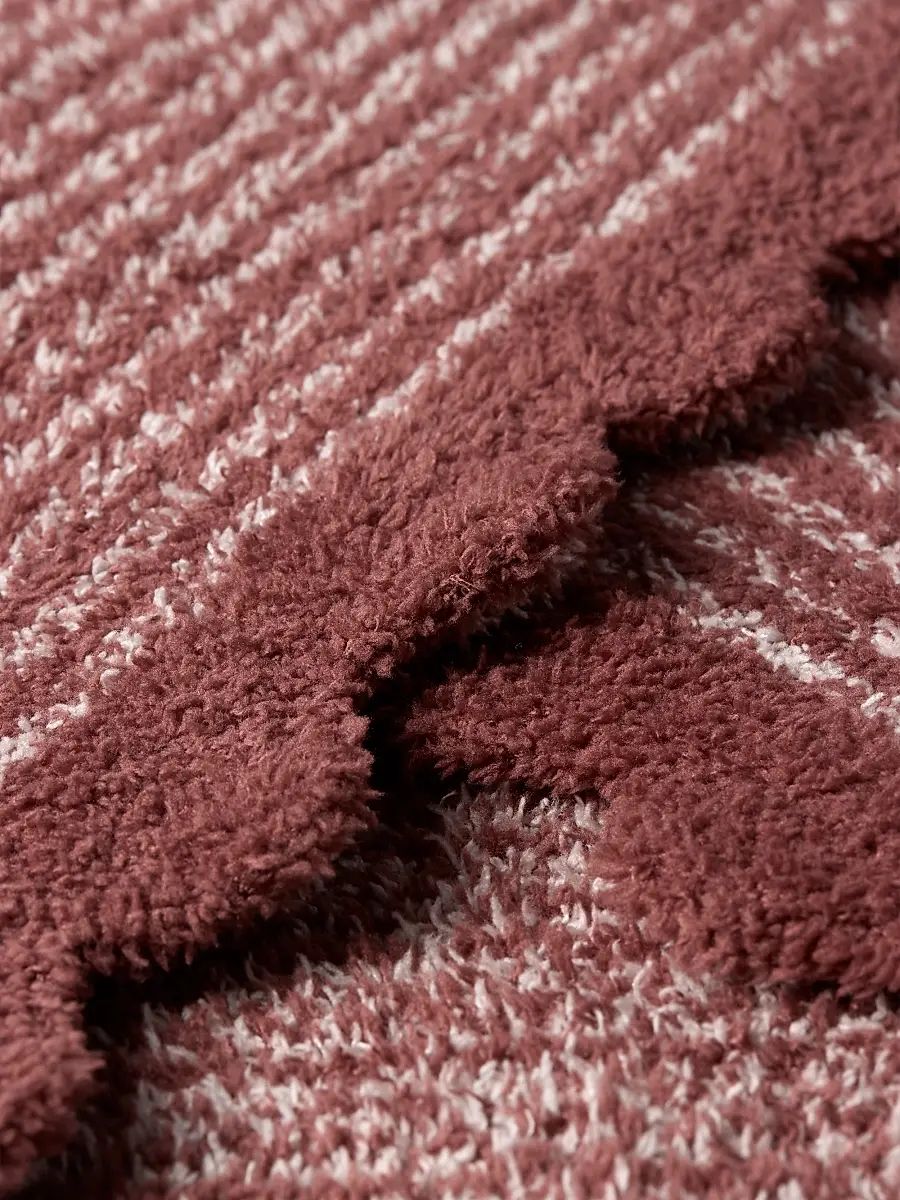 Barefoot Dreams CozyChic Scallop Stripe Throw Blanket | Thumbnail 4