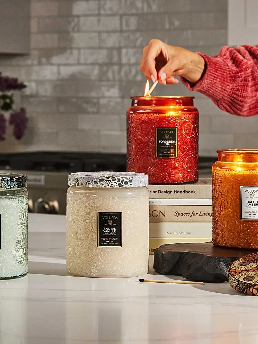 Voluspa Goji Tarocco Orange Luxe Jar Candle | Thumbnail 3 Voluspa Goji Tarocco Orange Luxe Jar Candle | Thumbnail 3