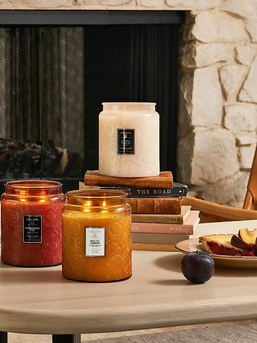 Voluspa Goji Tarocco Orange Luxe Jar Candle | Thumbnail 4 Voluspa Goji Tarocco Orange Luxe Jar Candle | Thumbnail 4