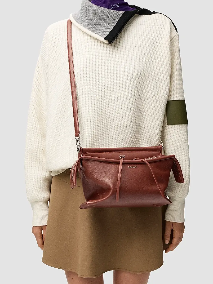 Loewe Women's Whisker Small Leather Shoulder Bag | Thumbnail 4