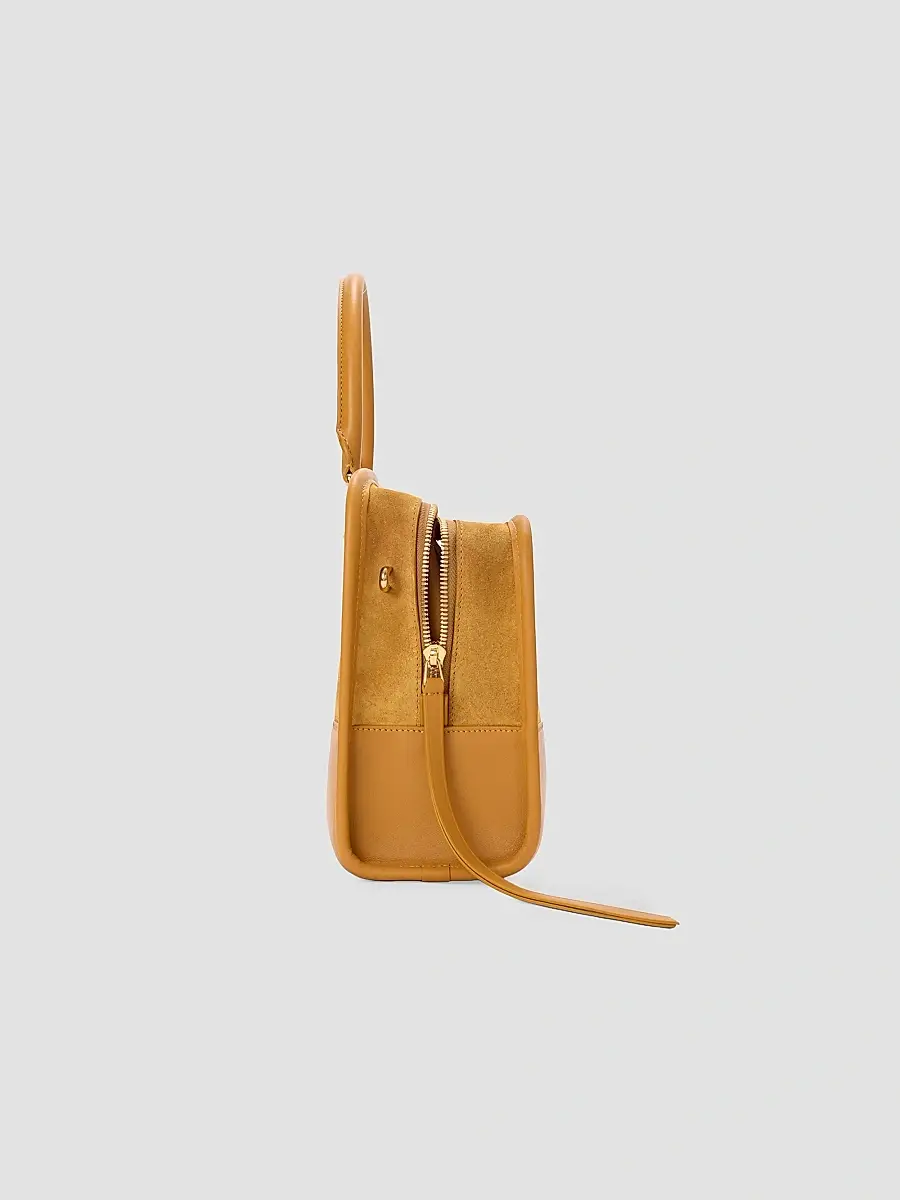 Loewe Women's Amazona 180 Medium Crossbody Bag | Thumbnail 7 Loewe Women's Amazona 180 Medium Crossbody Bag | Thumbnail 7