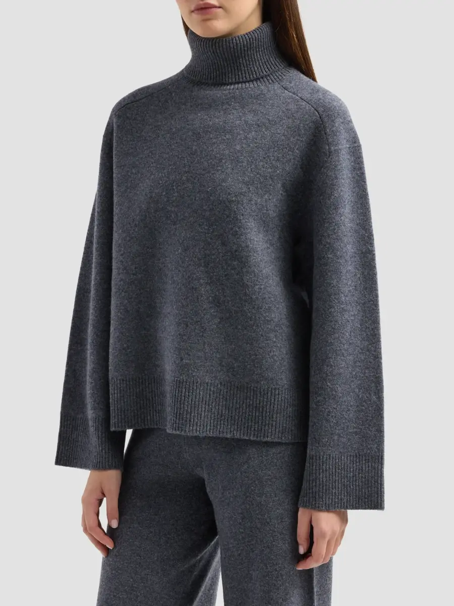 Yves Salomon Women's Merino Wool Turtleneck Sweater | Thumbnail 4 Yves Salomon Women's Merino Wool Turtleneck Sweater | Thumbnail 4