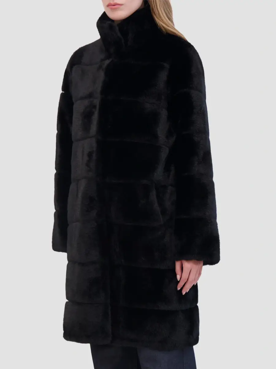 Lyla Grant Women's Faux Fur Mink Reversible Short Coat | Thumbnail 4 Lyla Grant Women's Faux Fur Mink Reversible Short Coat | Thumbnail 4