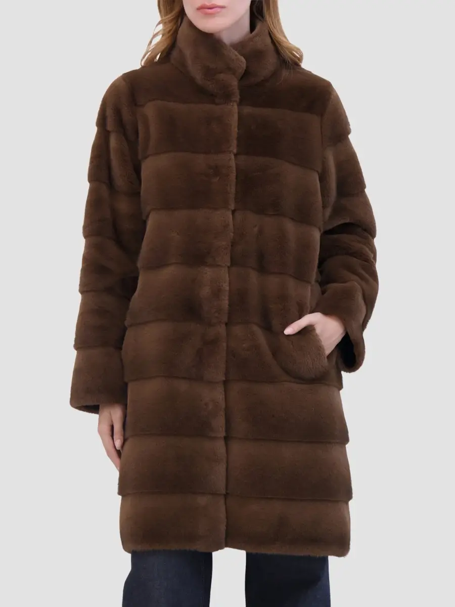 Lyla Grant Women's Faux Fur Mink Reversible Short Coat | Thumbnail 3 Lyla Grant Women's Faux Fur Mink Reversible Short Coat | Thumbnail 3
