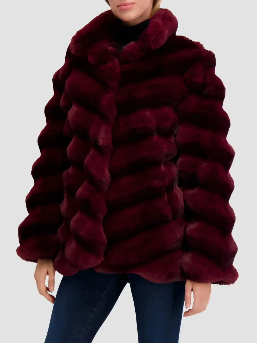 Lyla Grant Women's Faux Fur Chinchilla Jacket | Thumbnail 4 Lyla Grant Women's Faux Fur Chinchilla Jacket | Thumbnail 4