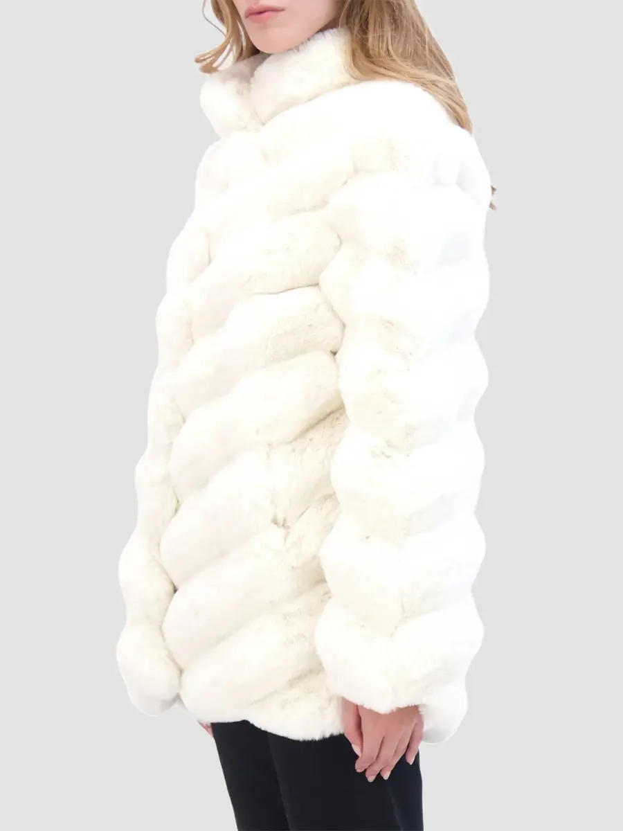 Lyla Grant Women's Faux Fur Chinchilla Jacket | Thumbnail 4 Lyla Grant Women's Faux Fur Chinchilla Jacket | Thumbnail 4