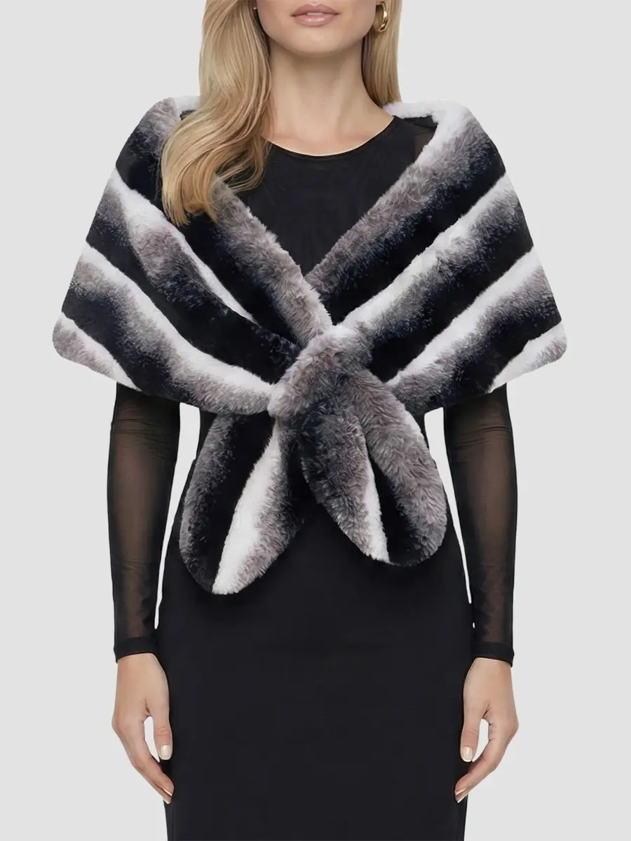 Lyla Grant Women's Fluffy Chinchilla Stole | Thumbnail 3 Lyla Grant Women's Fluffy Chinchilla Stole | Thumbnail 3