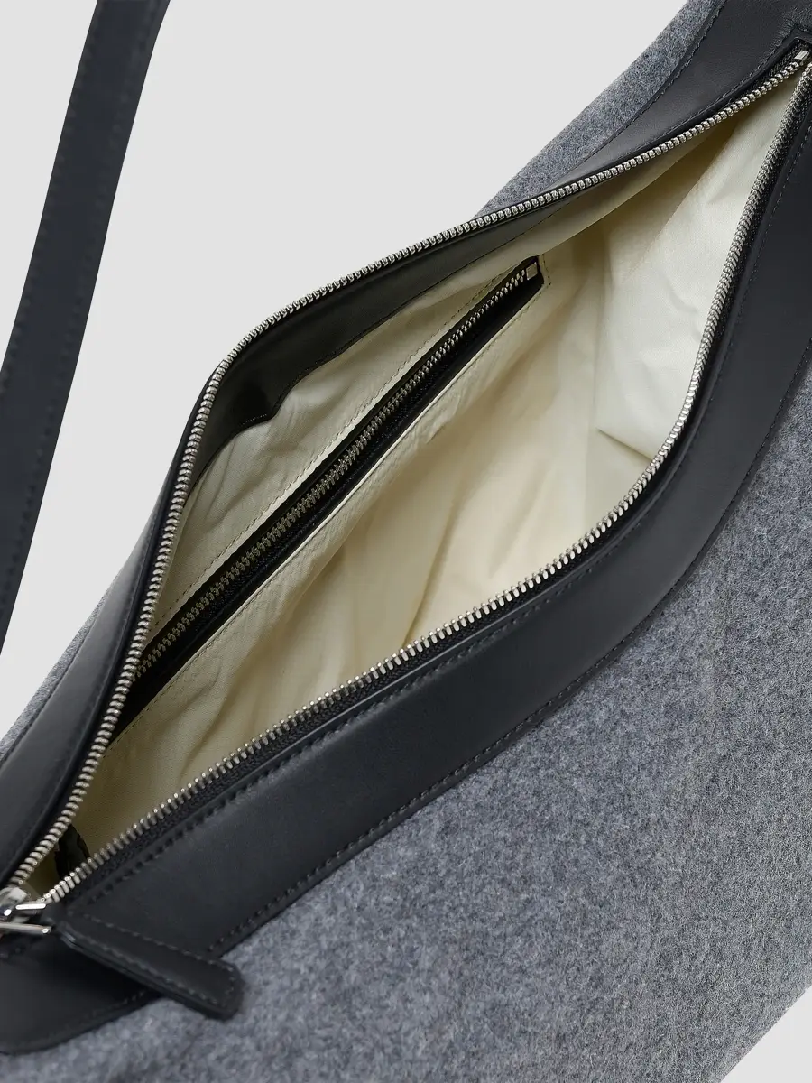 Vee Collective Women's The Essence Banana Shoulder Bag | Thumbnail 3