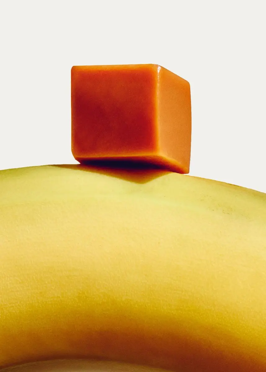 Loewe Banoffee Midi Scented Candle, 9.8 oz. | Thumbnail 3 Loewe Banoffee Midi Scented Candle, 9.8 oz. | Thumbnail 3