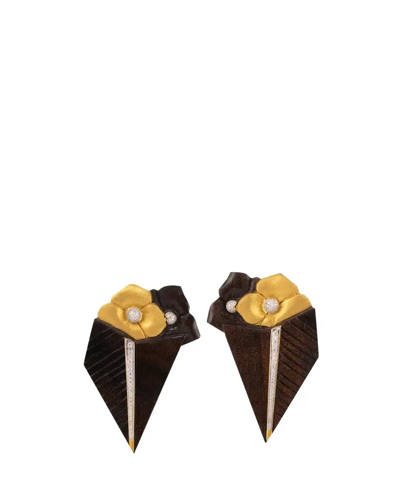 18K Carved Wood and Diamond Flower Earrings 18K Carved Wood and Diamond Flower Earrings