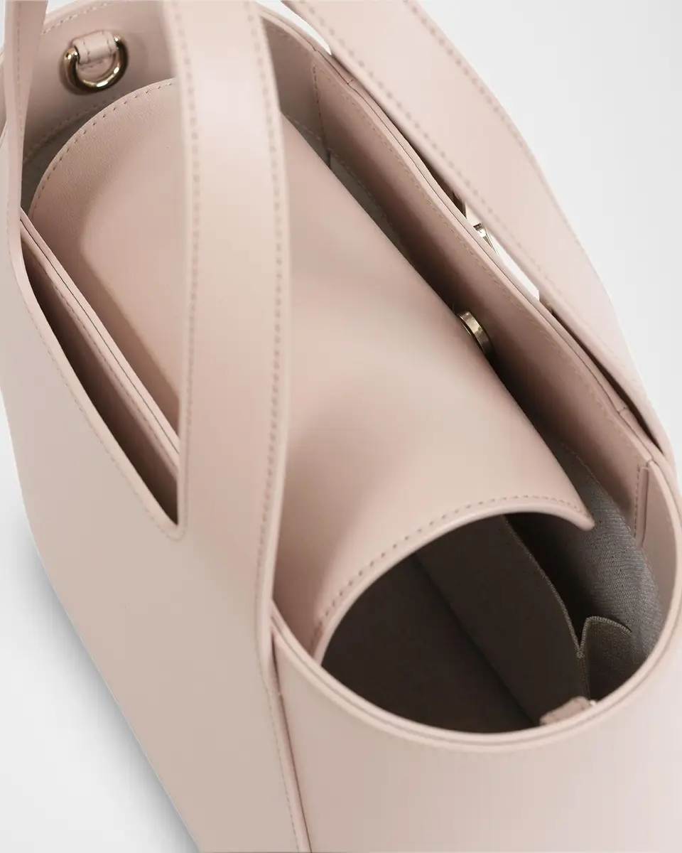 Franzi Carla Leather Bucket Bag | Thumbnail 4