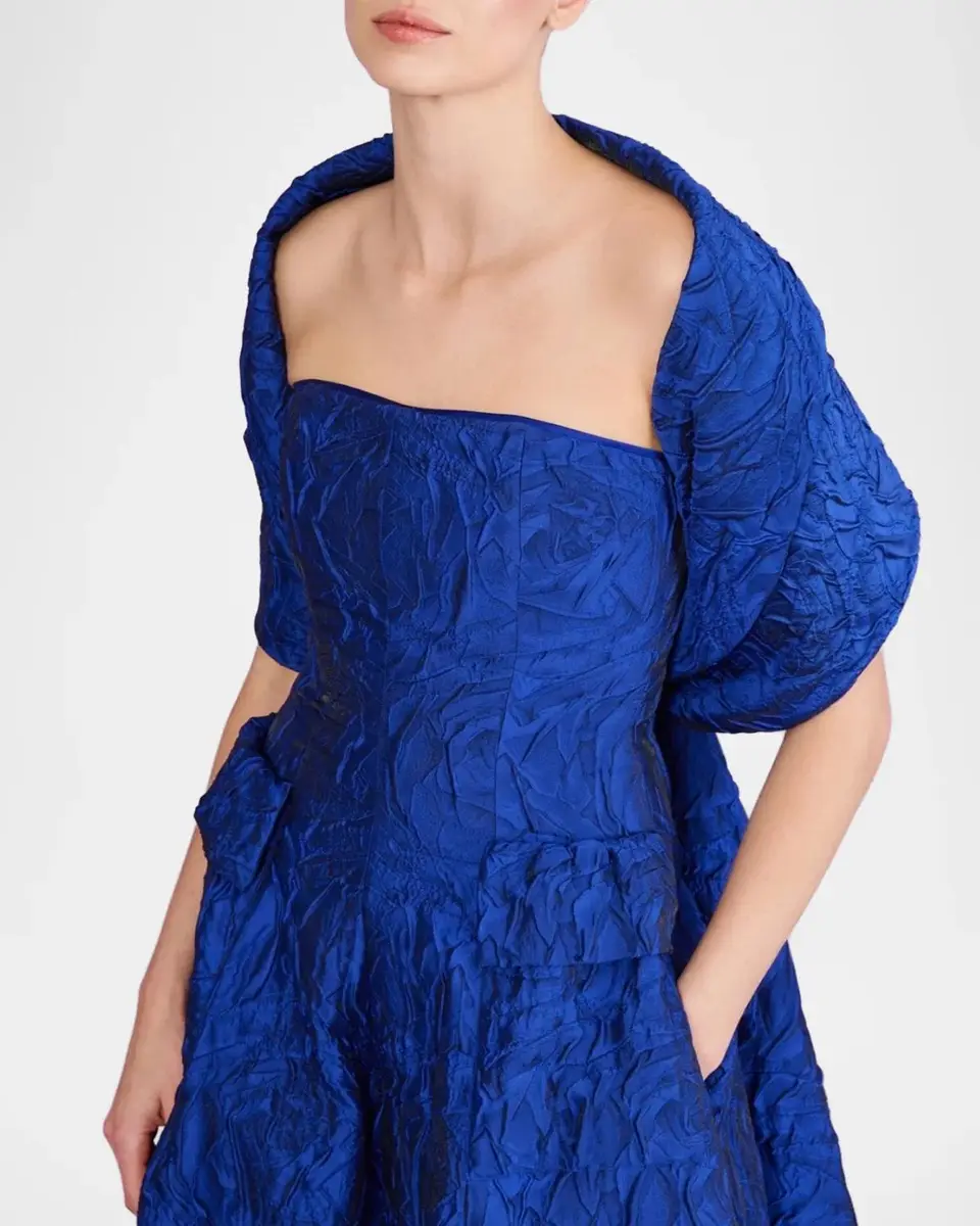 Talbot Runhof Rose Jacquard Stole | Thumbnail 4 Talbot Runhof Rose Jacquard Stole | Thumbnail 4