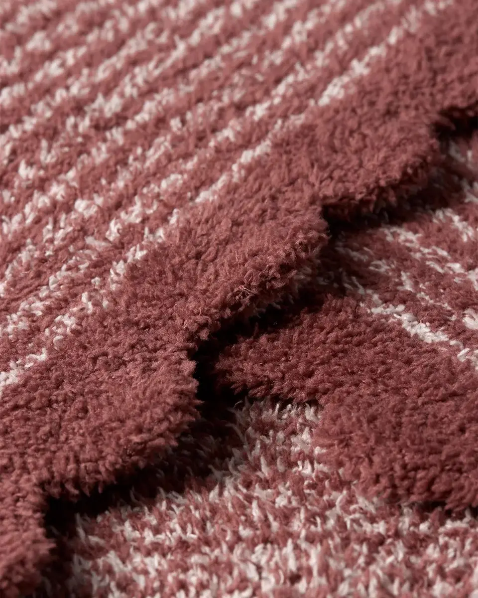 Barefoot Dreams CozyChic Scallop Stripe Throw, 54" x 72" | Thumbnail 4 Barefoot Dreams CozyChic Scallop Stripe Throw, 54" x 72" | Thumbnail 4