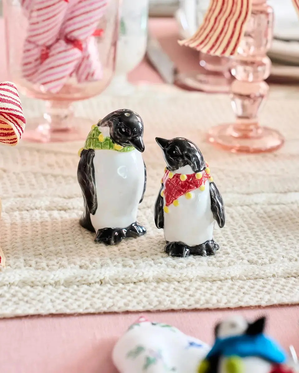 Juliska Clever Creatures Penguin Salt & Pepper Shakers Set | Thumbnail 4