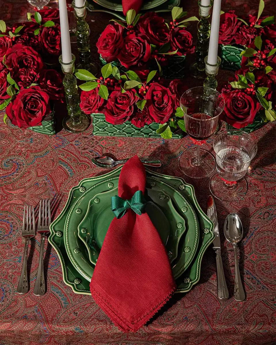 Juliska Berry Scallop Napkins, Set of 4 | Thumbnail 5 Juliska Berry Scallop Napkins, Set of 4 | Thumbnail 5
