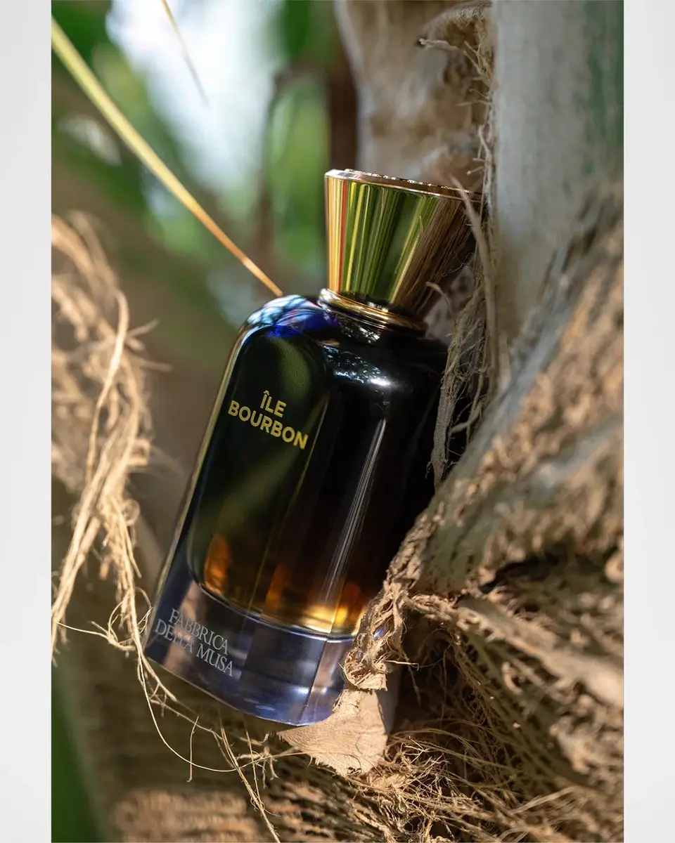 Fabbrica Della Musa Ile Bourbon Extrait de Parfum, 3.4 oz. | Thumbnail 3 Fabbrica Della Musa Ile Bourbon Extrait de Parfum, 3.4 oz. | Thumbnail 3