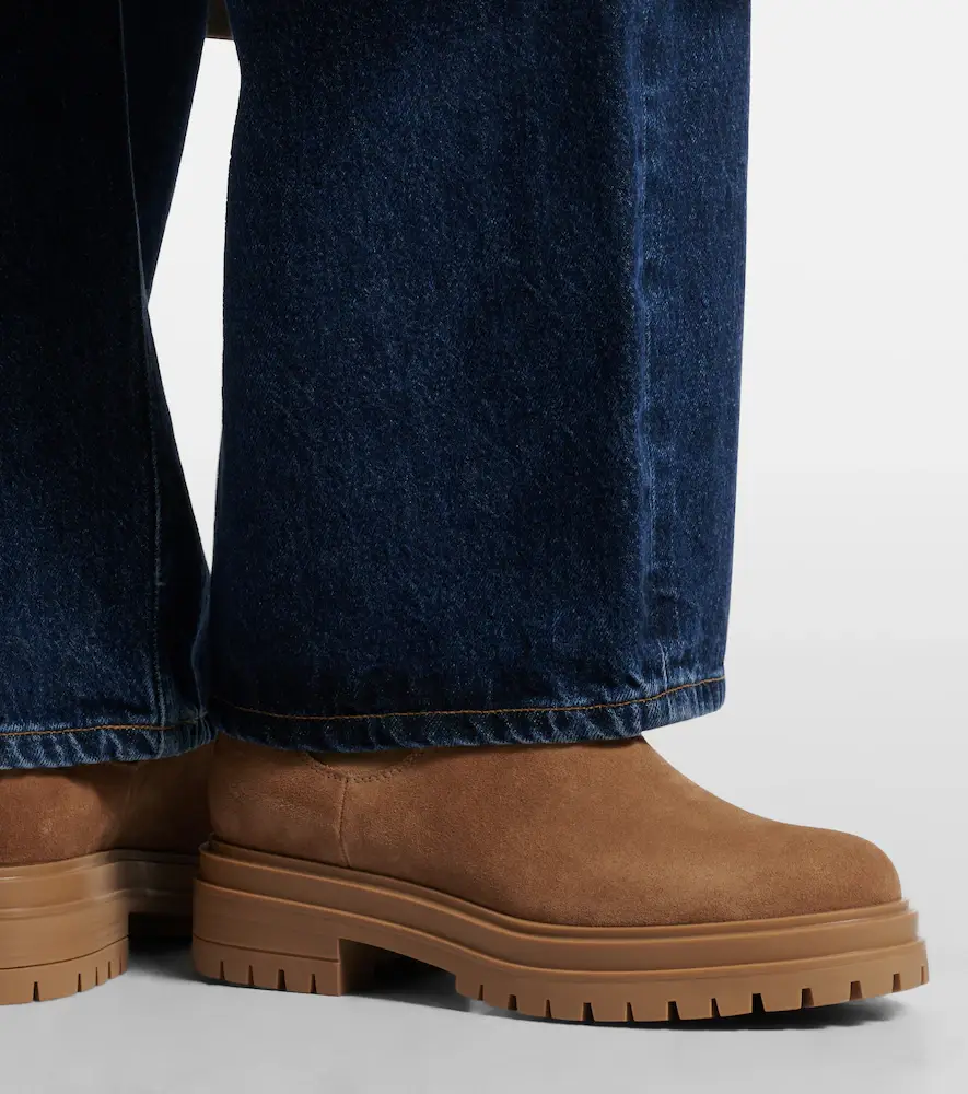 Gianvito Rossi Chester suede Chelsea boots | Thumbnail 6 Gianvito Rossi Chester suede Chelsea boots | Thumbnail 6