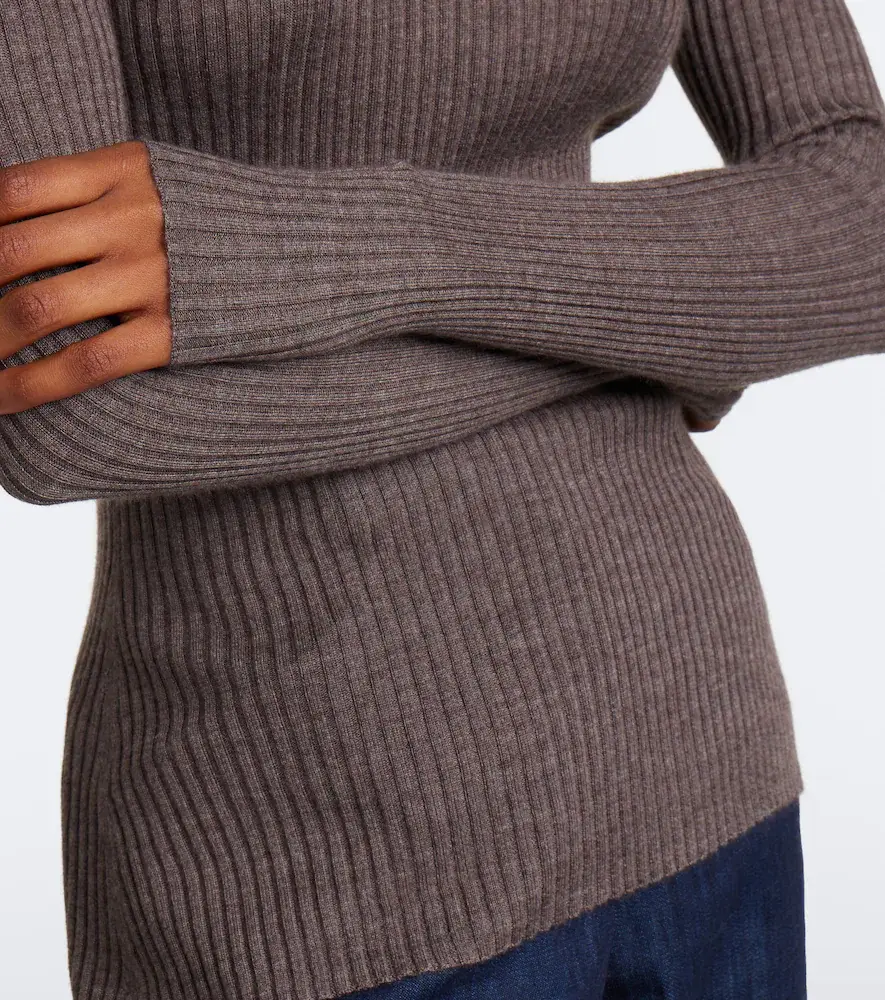 Gabriela Hearst Peppe cashmere and silk turtleneck sweater | Thumbnail 6