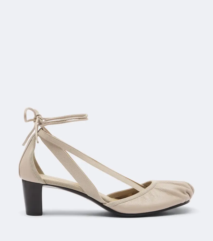 Lemaire Pedille leather pumps | Thumbnail 2 Lemaire Pedille leather pumps | Thumbnail 2