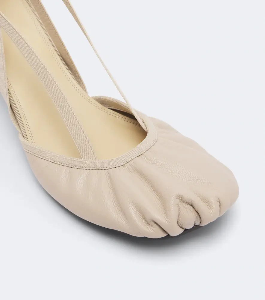 Lemaire Pedille leather pumps | Thumbnail 4 Lemaire Pedille leather pumps | Thumbnail 4