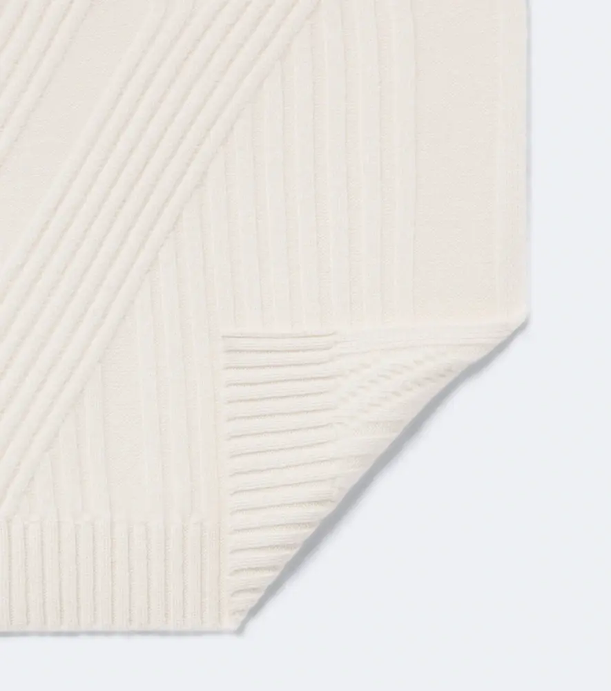 Joseph Coral wool scarf | Thumbnail 3