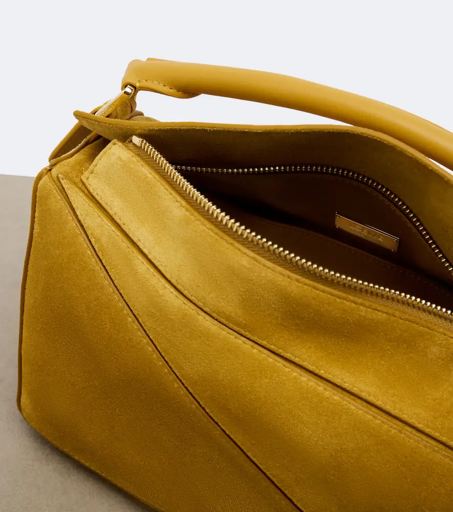 Loewe Featherlight Puzzle Small suede top-handle bag | Thumbnail 2 Loewe Featherlight Puzzle Small suede top-handle bag | Thumbnail 2