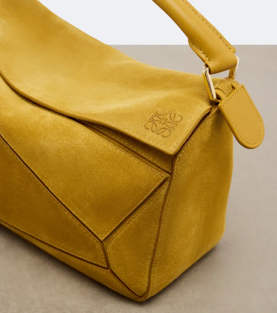Loewe Featherlight Puzzle Small suede top-handle bag | Thumbnail 4 Loewe Featherlight Puzzle Small suede top-handle bag | Thumbnail 4