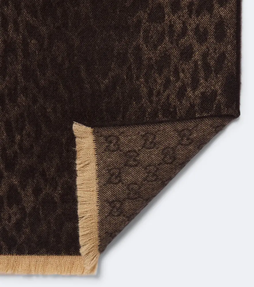 Gucci GG jacquard wool scarf | Thumbnail 3 Gucci GG jacquard wool scarf | Thumbnail 3