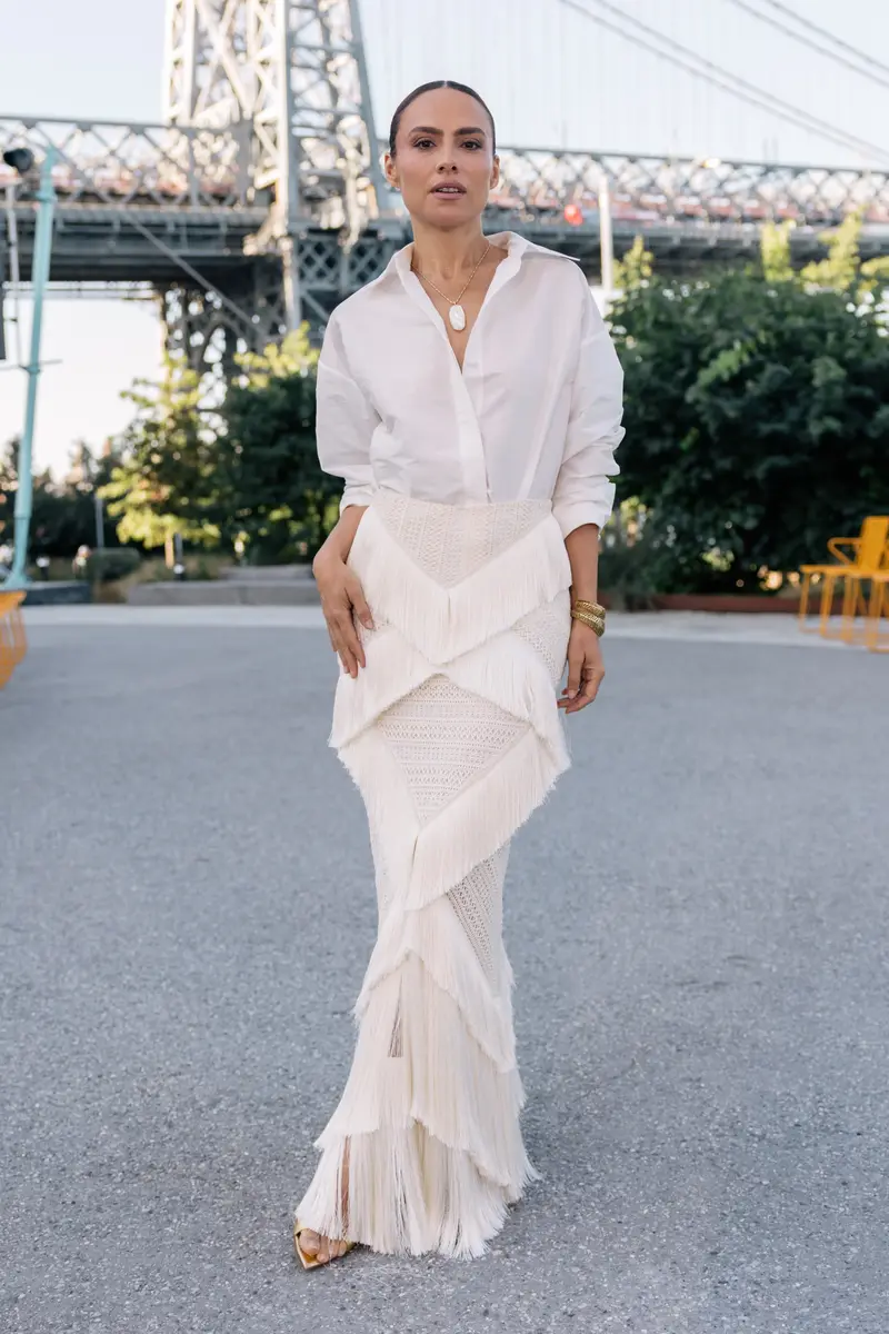 PEARL GARDEN LONG SKIRT (RUNWAY) PEARL GARDEN LONG SKIRT (RUNWAY)