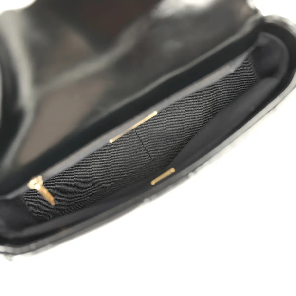 Chanel Chanel Medium 19 Flap Bag Black Shiny Crumpled Calfskin Mixed Metal Hardware | Thumbnail 8