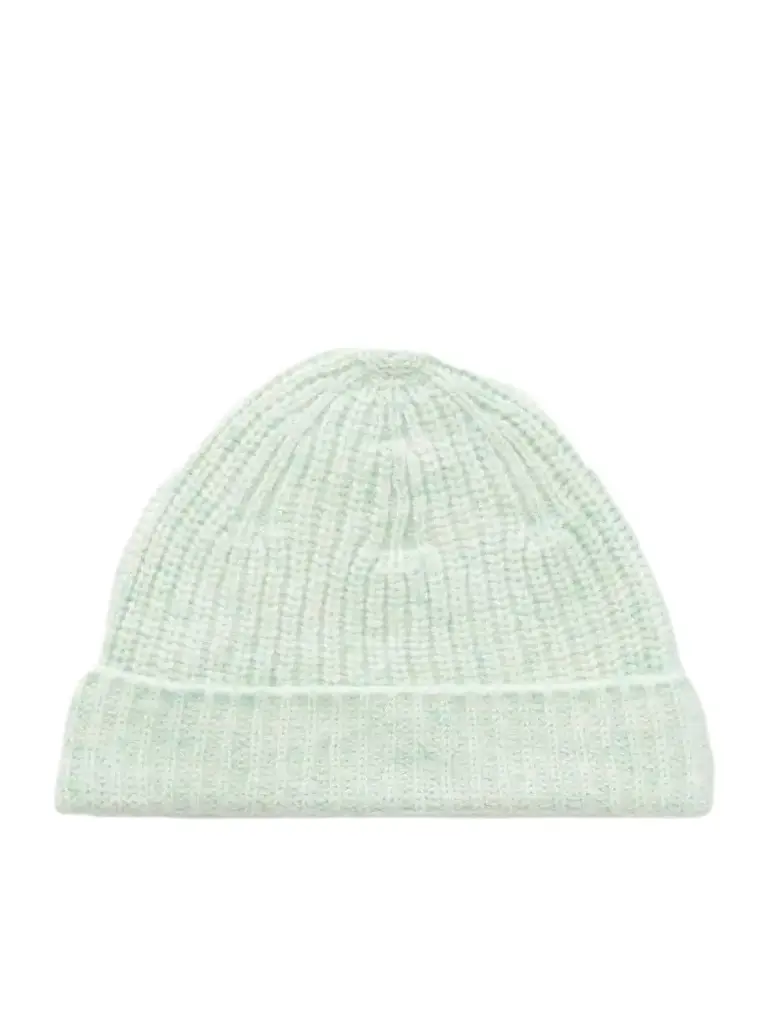 Auralee Ribbed Cashmere Beanie