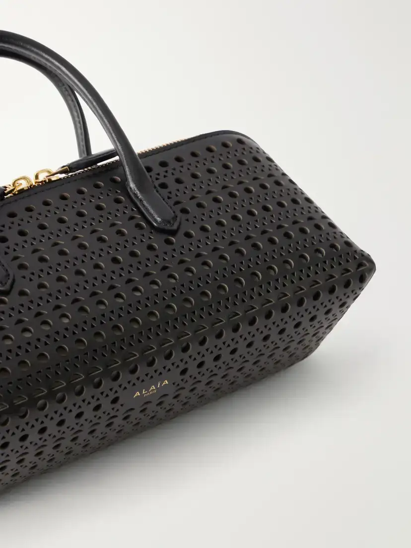 Alaïa Delta Small Laser-cut Leather Shoulder Bag | Thumbnail 4
