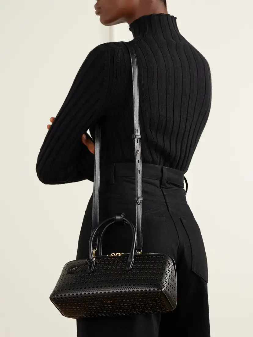 Alaïa Delta Small Laser-cut Leather Shoulder Bag | Thumbnail 6