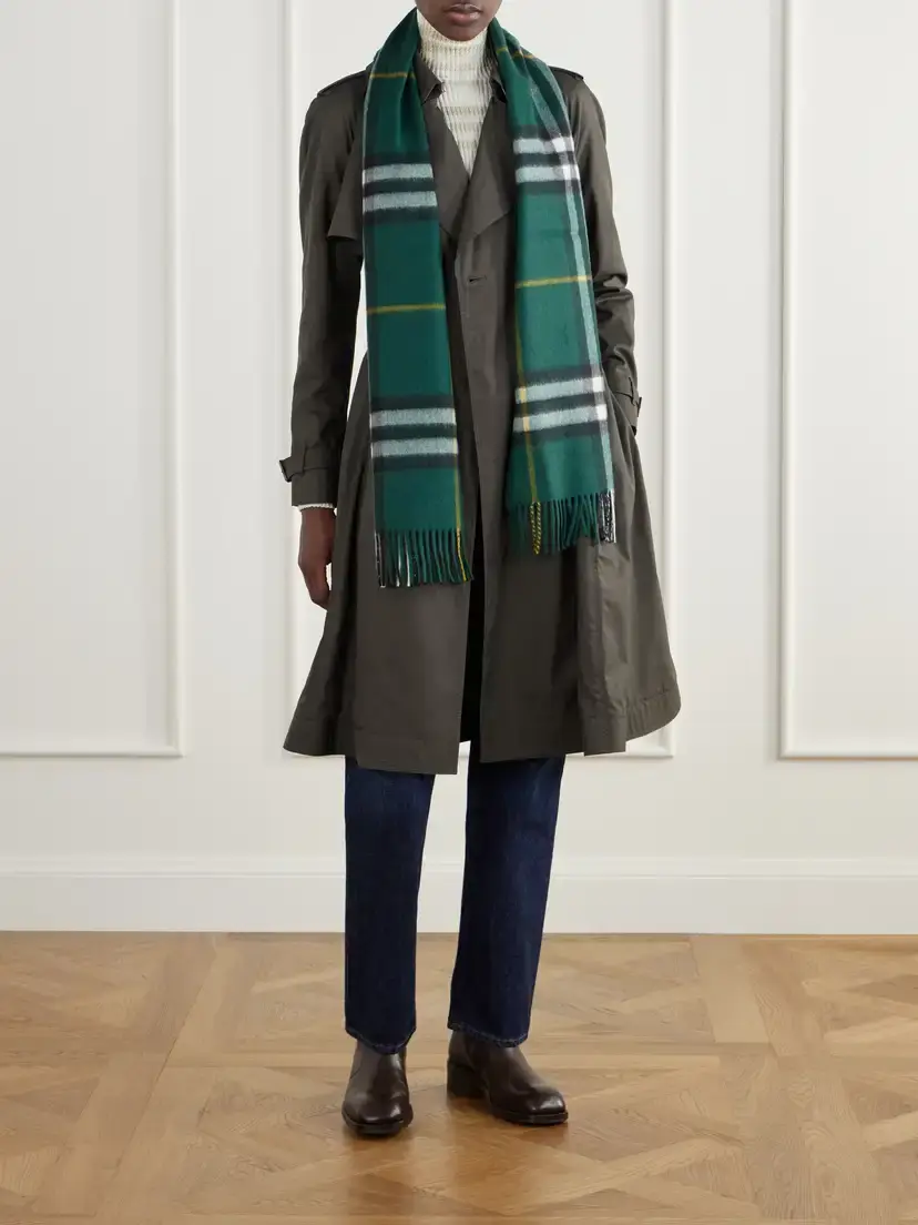 Burberry Giant Fringe-detail Checked Cashmere Scarf | Thumbnail 3 Burberry Giant Fringe-detail Checked Cashmere Scarf | Thumbnail 3