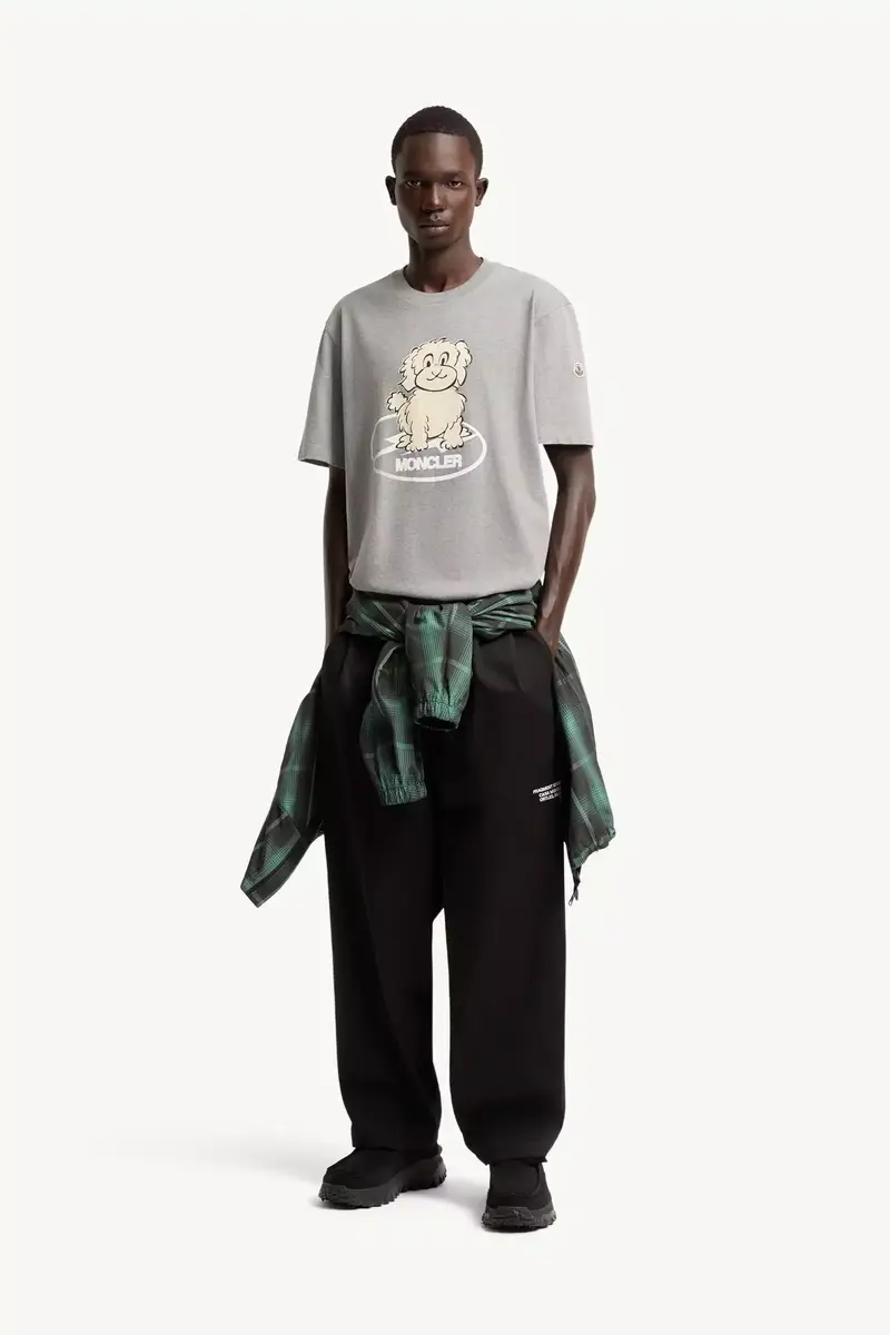 Moncler Dog Print Cotton T-shirt | Thumbnail 3 Moncler Dog Print Cotton T-shirt | Thumbnail 3