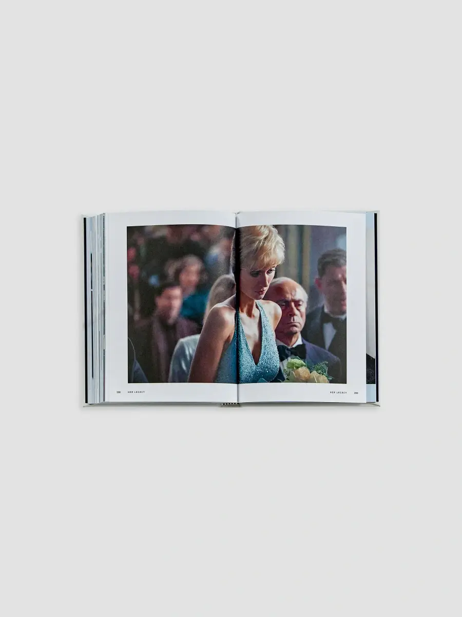 Graphic Image "Icons Of Style: Diana" Leather-Bound Hardcover Book | Thumbnail 3 Graphic Image "Icons Of Style: Diana" Leather-Bound Hardcover Book | Thumbnail 3